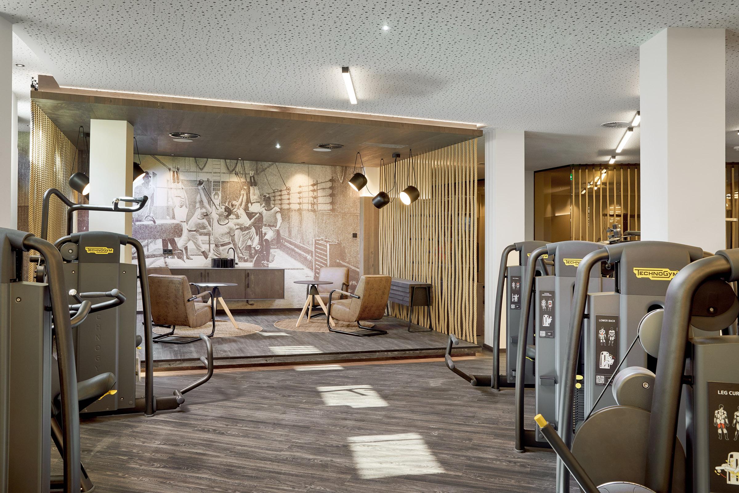 Hotel Krumers Alpin - Your Mountain Oasis Seefeld in Tirol